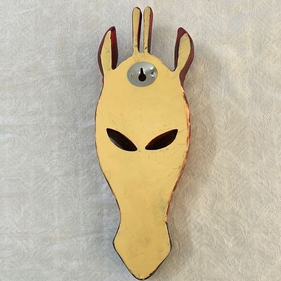 Giraffe Themed Decorative Mask Wall Art Solid Wood - Picture 4 of 9